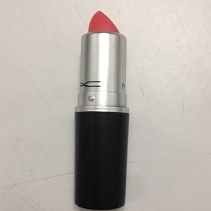 Mac Viva Nicki Satin